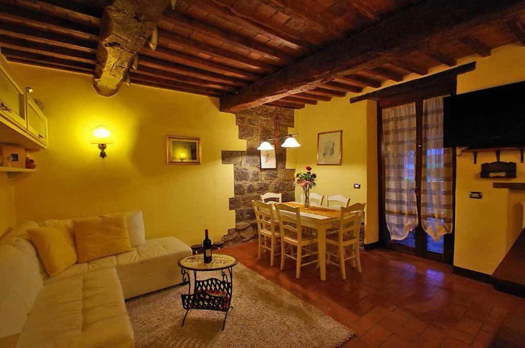 Cottage Le Ginestre Con Piscina In Val D'Orcia Radicofani Eksteriør billede